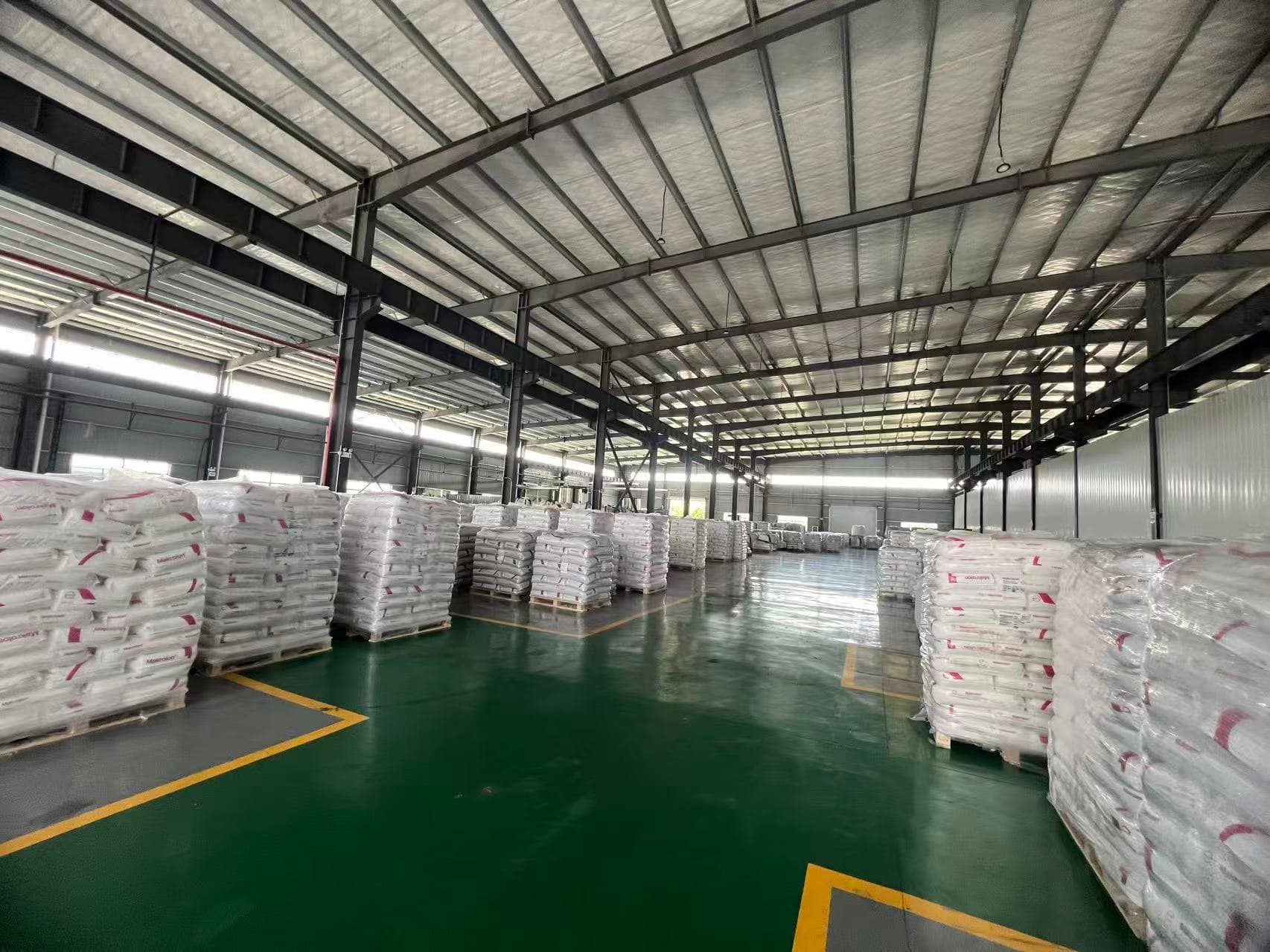 PAIYI finished material warehouse